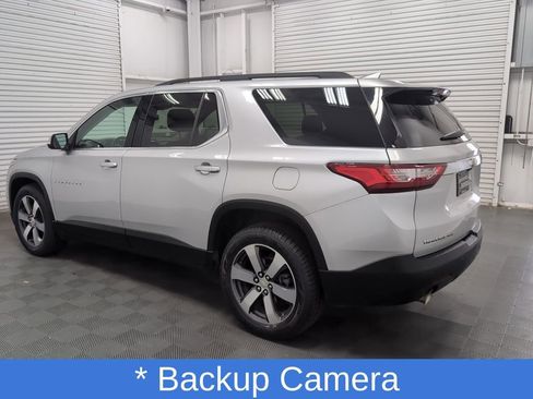 Used 2021 Chevrolet Traverse LT w/ LT Premium Package image 6