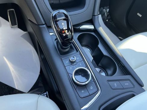 Used 2022 Cadillac XT5 Sportv w/ Technology Package image 16