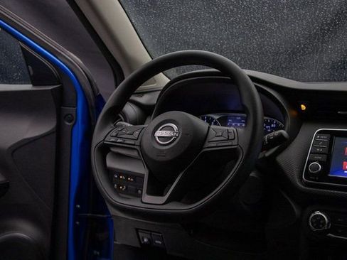 New 2025 Nissan Kicks Play S image 14