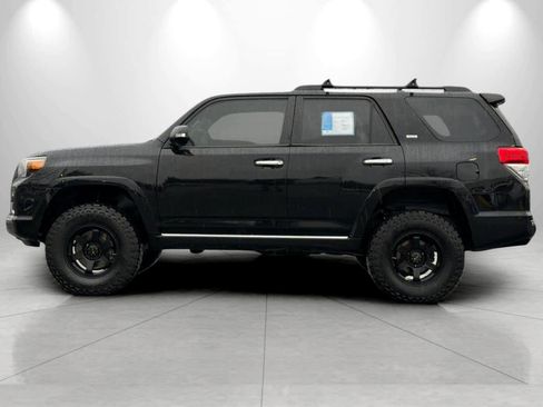 Used 2010 Toyota 4Runner SR5 w/ Premium Pkg w/Leather image 5