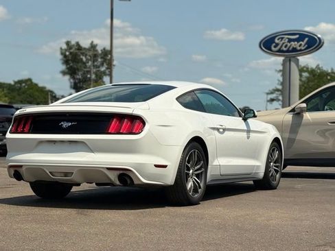 Certified 2017 Ford Mustang Coupe RWD image 27