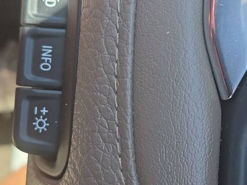 Used 2021 GMC Yukon Denali w/ Denali Premium Package RWD image 21