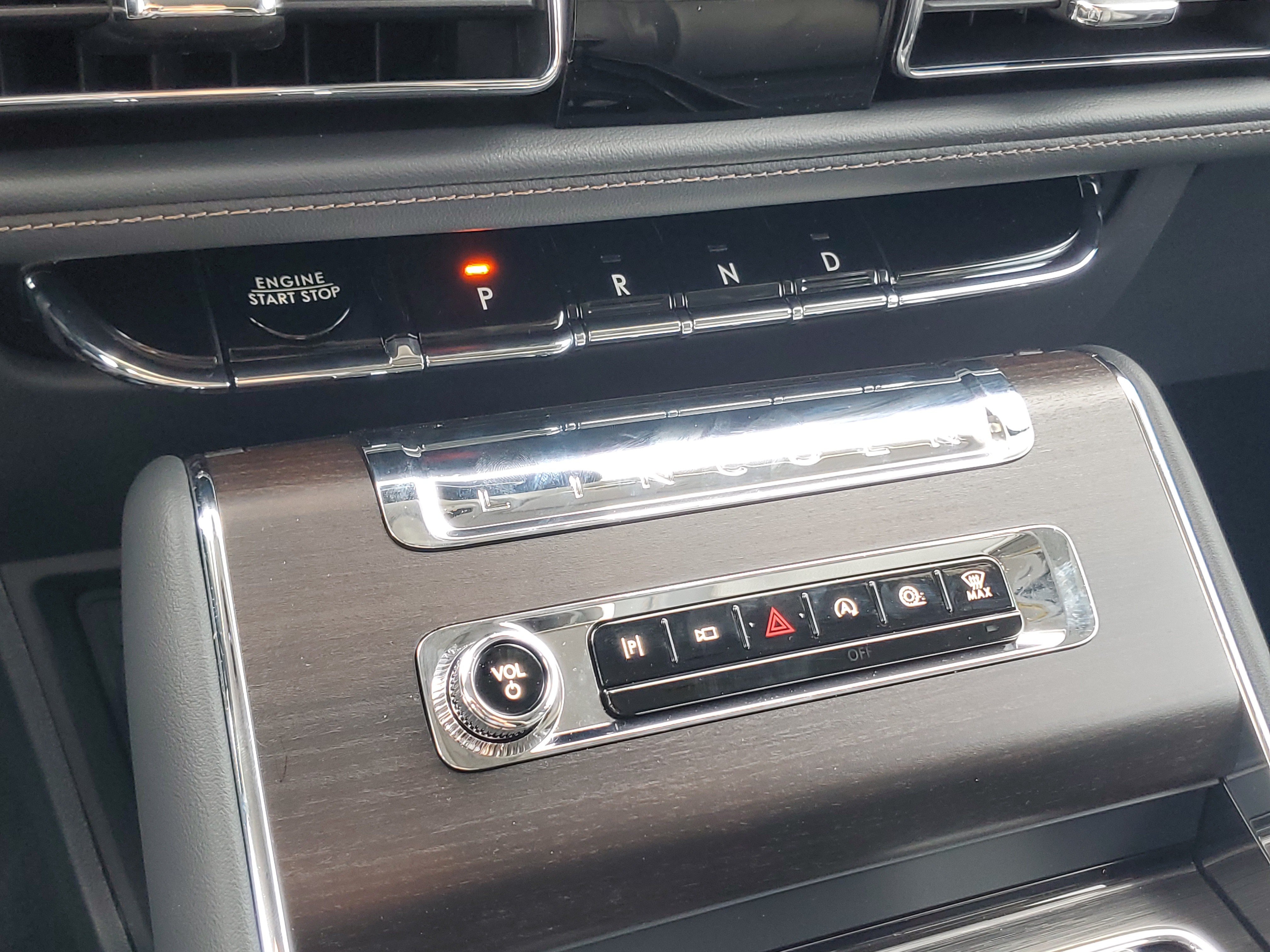 New 2027 Lincoln Aviator Reserve w/ Jet Appearance Package AWD/4WD image 21