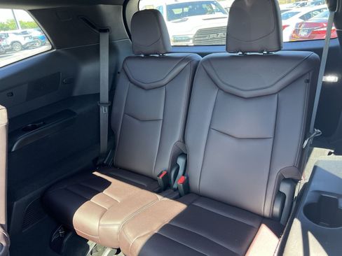 Used 2023 Cadillac XT6 Premium Luxury AWD/4WD image 25