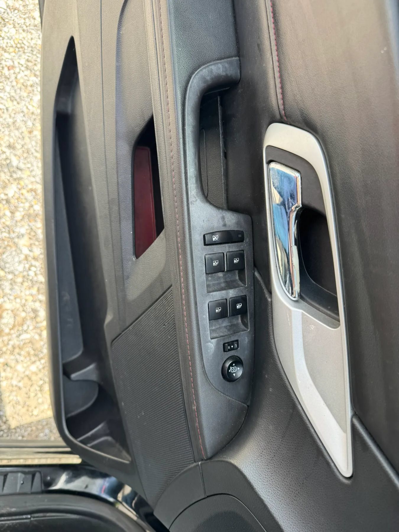 Used 2011 GMC Terrain SLE FWD image 15