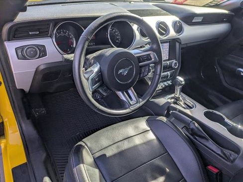 Used 2017 Ford Mustang GT Premium image 10