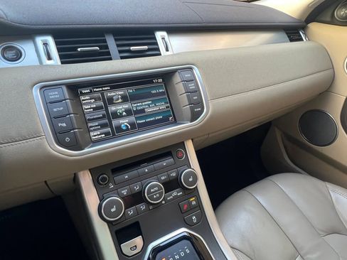 Used 2014 Land Rover Range Rover Evoque Pure Plus image 20