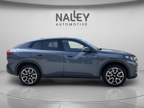 Used 2025 BMW X2 xDrive28i image 4