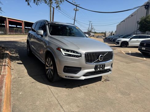 Used 2023 Volvo XC90 B5 Core w/ Protection Package Premier AWD/4WD image 3