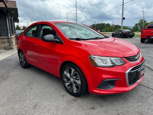 Used 2018 Chevrolet Sonic Premier FWD image 7