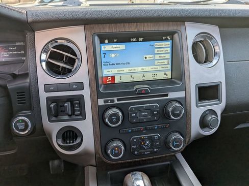 Used 2017 Ford Expedition King Ranch image 26