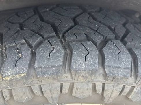 Used 2017 Toyota 4Runner Limited AWD/4WD image 19
