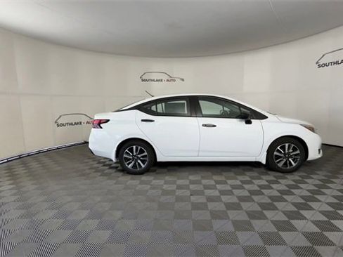 Certified 2025 Nissan Versa SV w/ Trunk Package image 9