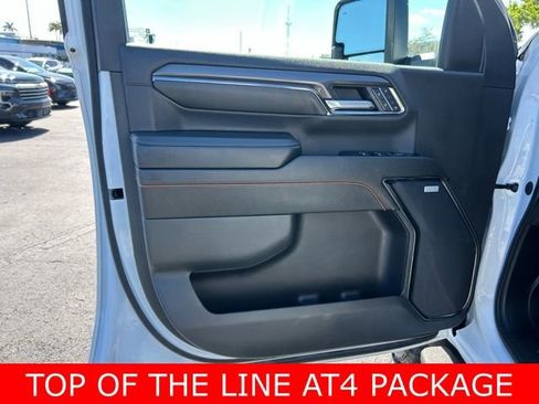 Used 2024 GMC Sierra 2500 AT4 w/ AT4 Premium Plus Package image 12