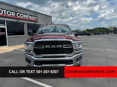 Used 2024 RAM 3500 Big Horn AWD/4WD image 15