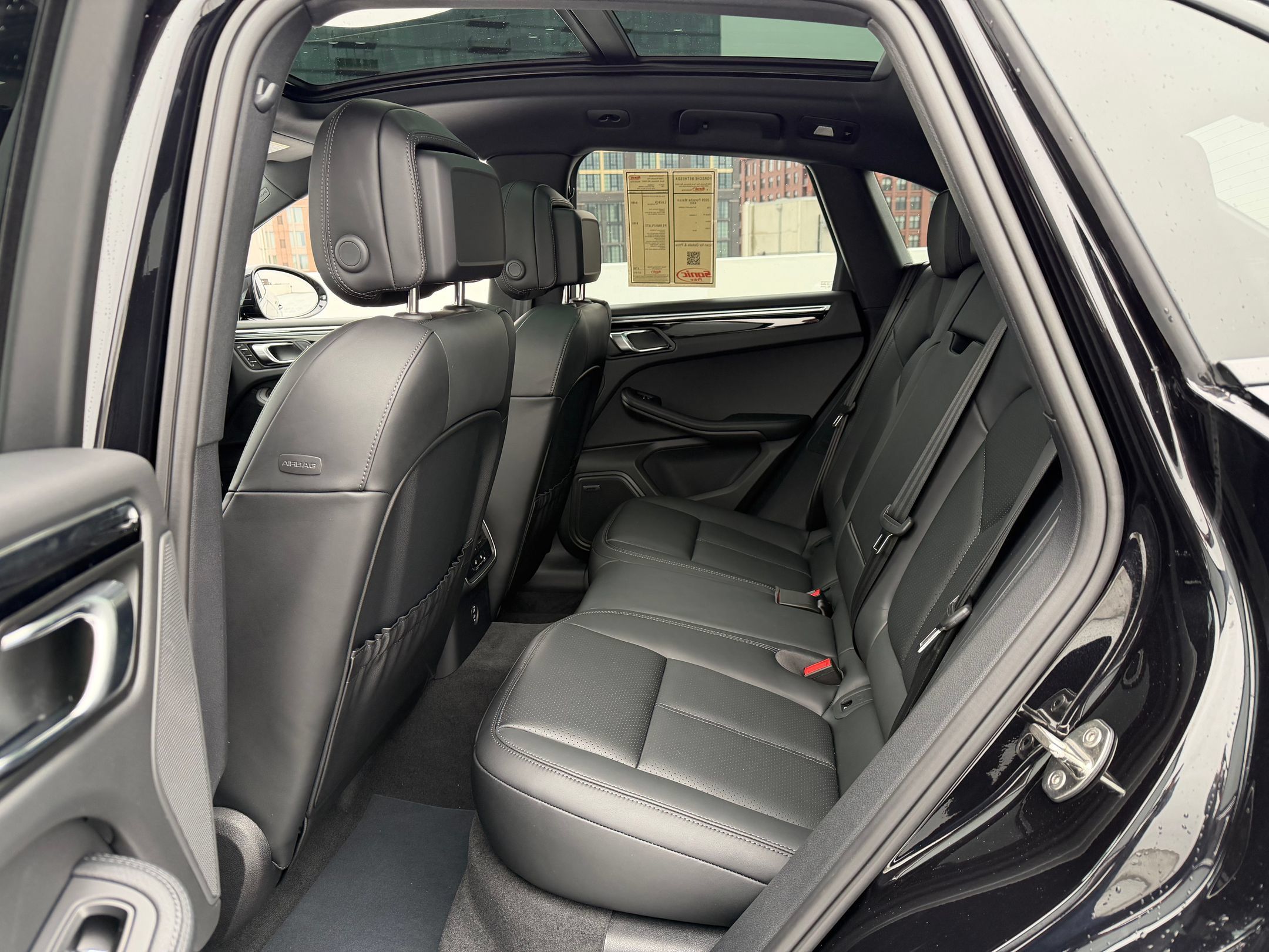 Certified 2026 Porsche Macan AWD/4WD image 21