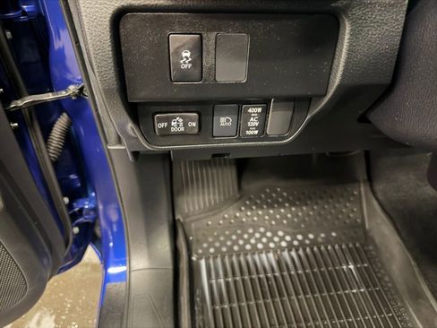 Certified 2022 Toyota Tacoma TRD Off-Road w/ TRD Premium Off Road Package image 11