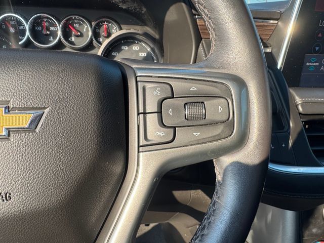 Used 2021 Chevrolet Suburban LT w/ Rear Media and Nav Package RWD image 14