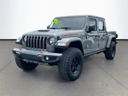 Used 2021 Jeep Gladiator Mojave w/ Safety Group AWD/4WD image 3