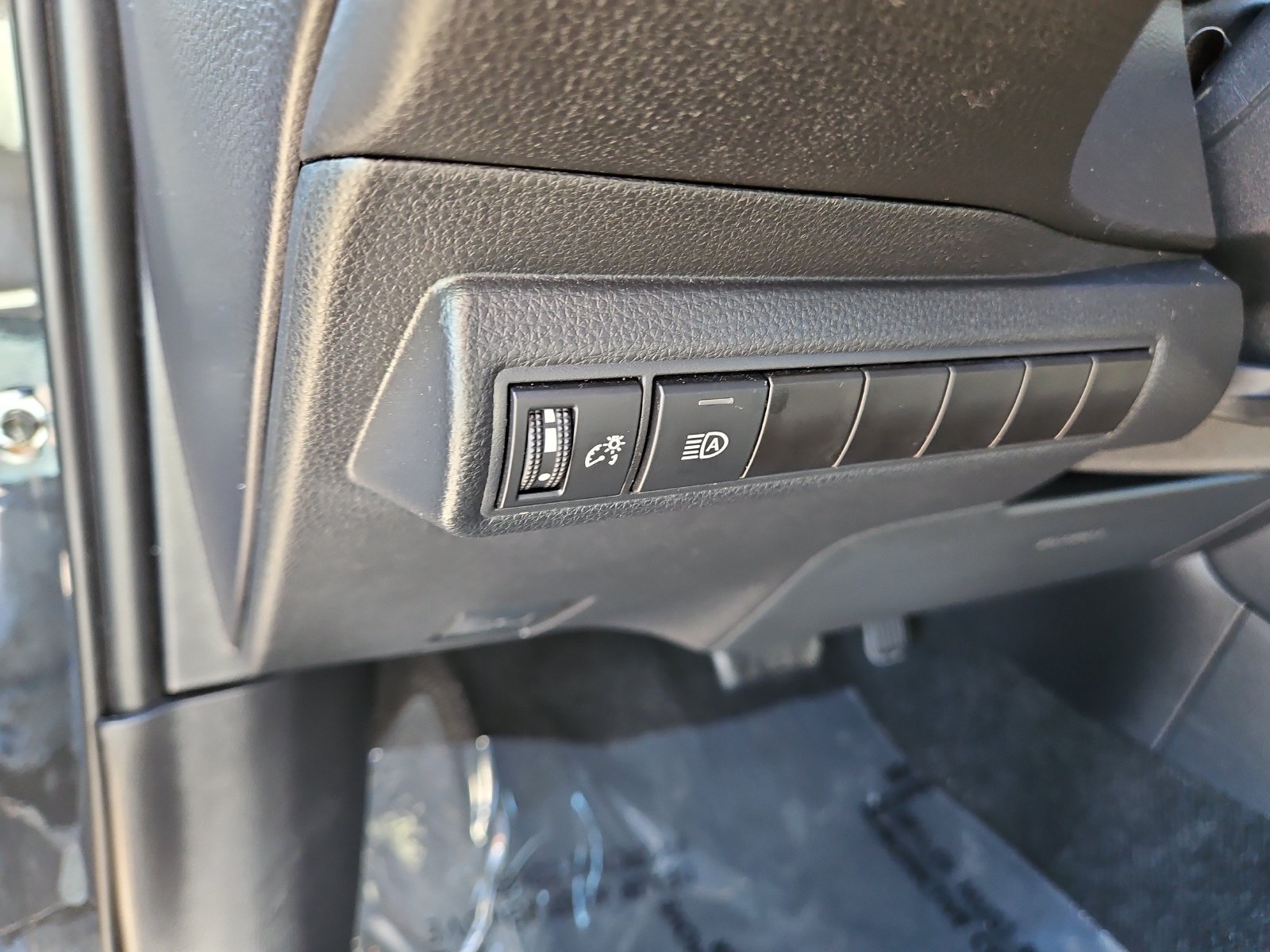 Certified 2022 Toyota Corolla SE FWD image 20