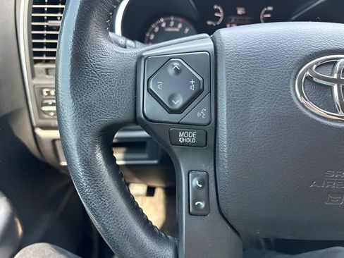 Used 2022 Toyota Sequoia TRD Sport AWD/4WD image 22