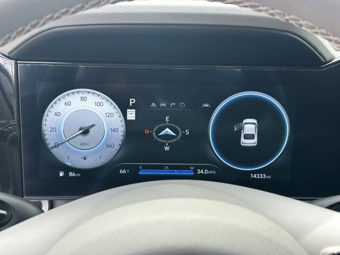 Used 2025 Hyundai Elantra SEL FWD image 26