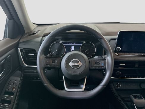 Used 2023 Nissan Rogue SL FWD image 17
