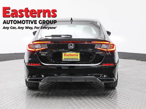 Used 2025 Honda Civic Sport image 6