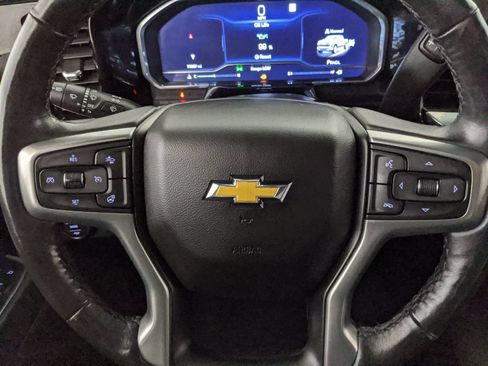 Used 2022 Chevrolet Silverado 1500 LT w/ Protection Package AWD/4WD image 10