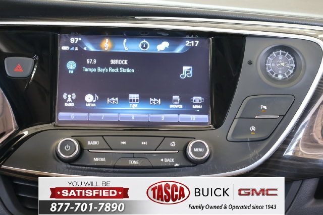 Used 2020 Buick Envision Essence FWD image 18