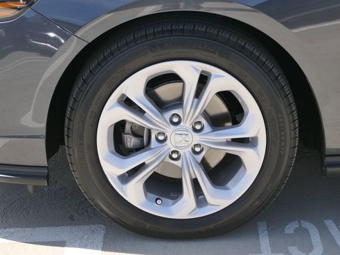 Used 2025 Honda Accord LX image 10