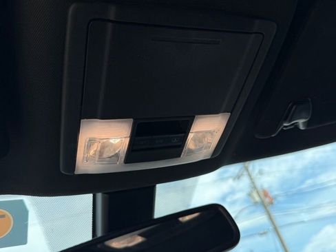 Used 2019 Ford Explorer Limited w/ Ford Safe & Smart Package FWD image 17