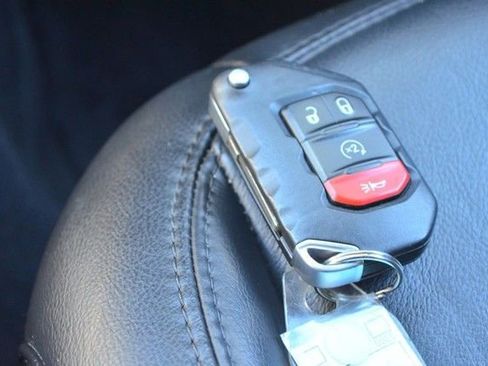 Used 2021 Jeep Wrangler Unlimited Sahara image 26