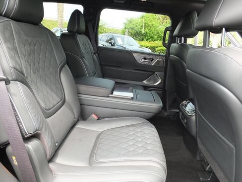 Used 2025 INFINITI QX80 Autograph w/ Autograph Exterior Package AWD/4WD image 24