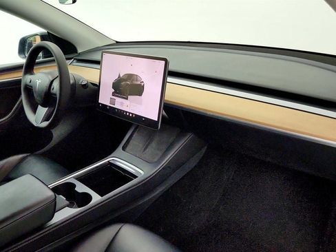 Used 2023 Tesla Model Y Long Range AWD/4WD image 26