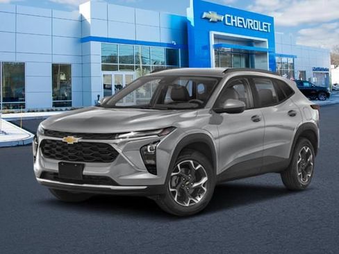 New 2024 Chevrolet Trax LS w/ LS Convenience Package FWD image 1