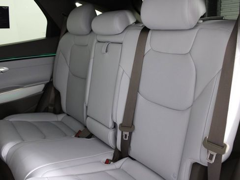 Used 2026 Genesis GV70 2.5T Advanced image 19