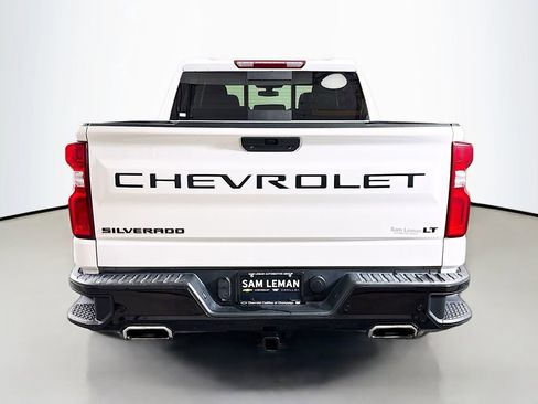 Used 2021 Chevrolet Silverado 1500 LT Trail Boss w/ Convenience Package II image 6