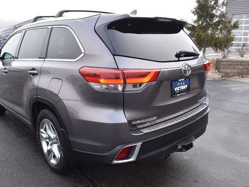 Used 2019 Toyota Highlander Limited image 31