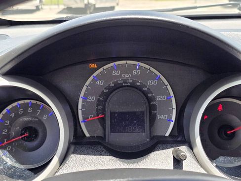 Used 2013 Honda Fit image 16