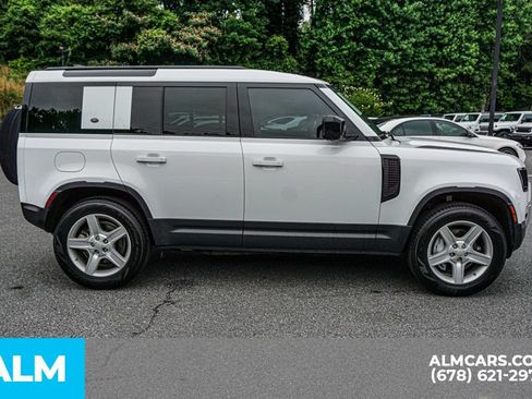 Used 2022 Land Rover Defender 110 SE AWD/4WD image 8