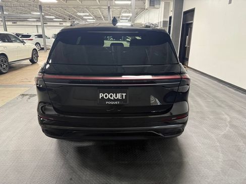 Used 2024 Lincoln Nautilus Reserve w/ Equipment Group 202A AWD/4WD image 5