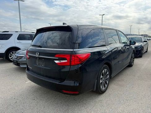 Used 2024 Honda Odyssey EX-L image 4