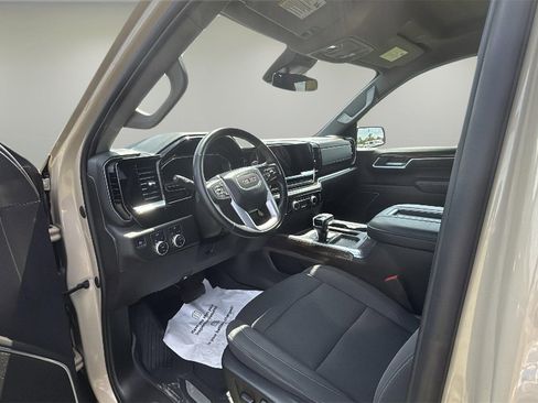 Used 2022 GMC Sierra 1500 Elevation image 14
