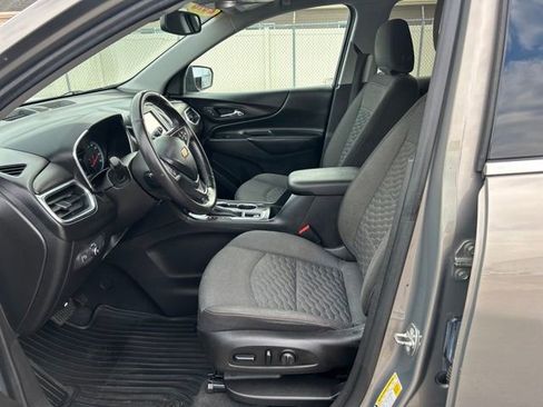 Certified 2018 Chevrolet Equinox LT image 10