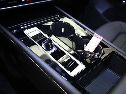 New 2026 Volkswagen Atlas Cross Sport SEL R-Line image 21