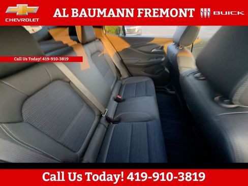 Used 2025 Buick Envista Preferred w/ Convenience I Package image 17