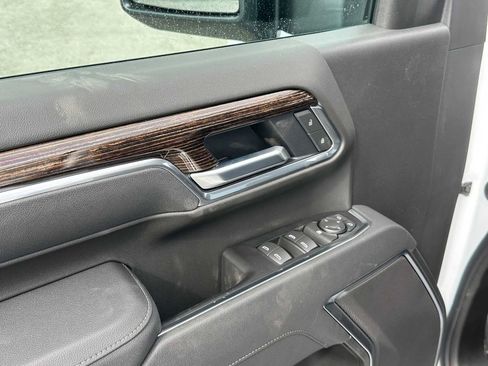 New 2025 GMC Sierra 2500 SLE w/ Preferred Package image 26