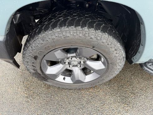 Used 2021 RAM 1500 Big Horn w/ Built-to-serve Edition image 12