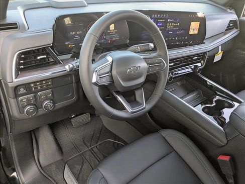 New 2026 Chevrolet Suburban Z71 w/ Comfort Package image 3